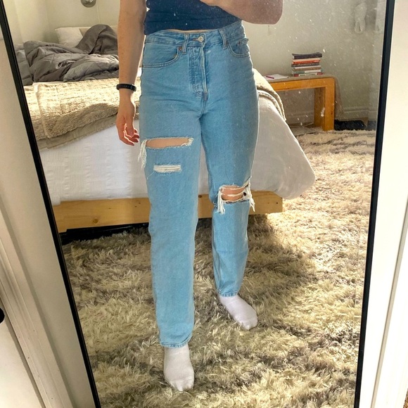 H&M High Waisted Jeans - Picture 1 of 5
